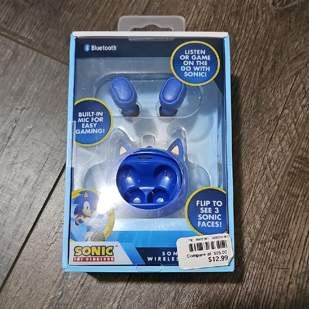 Sonic The Hedgehog Wireless Earbuds - Blue New In Box